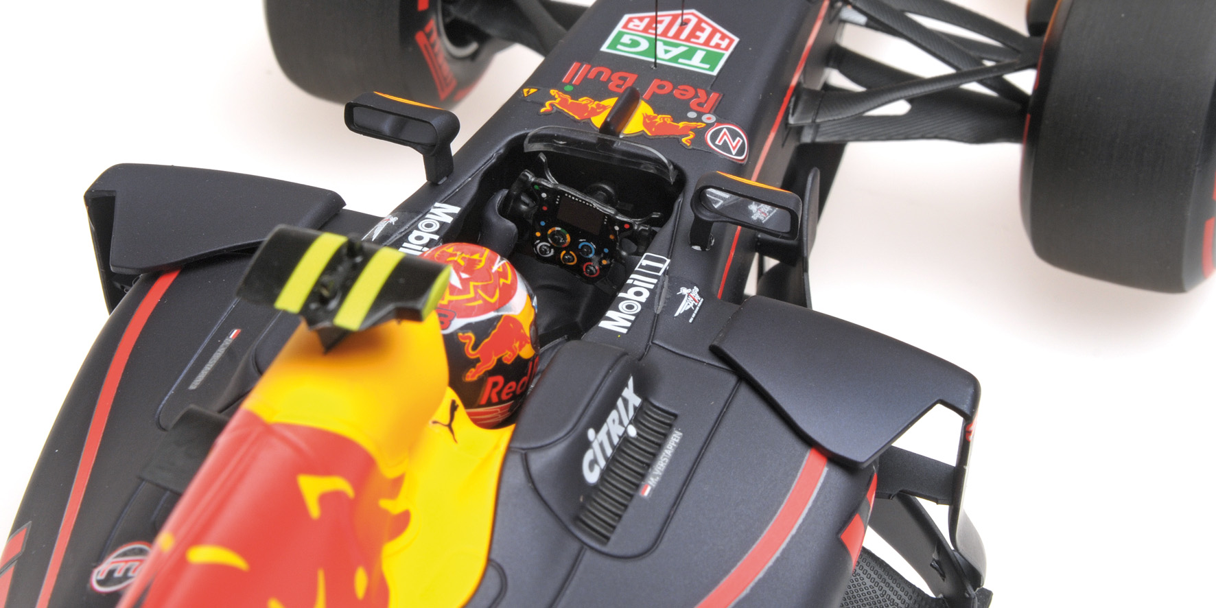 RED BULL RACING TAG-HEUER RB13 - MAX VERSTAPPEN - AUSTRALIAN GP 2017