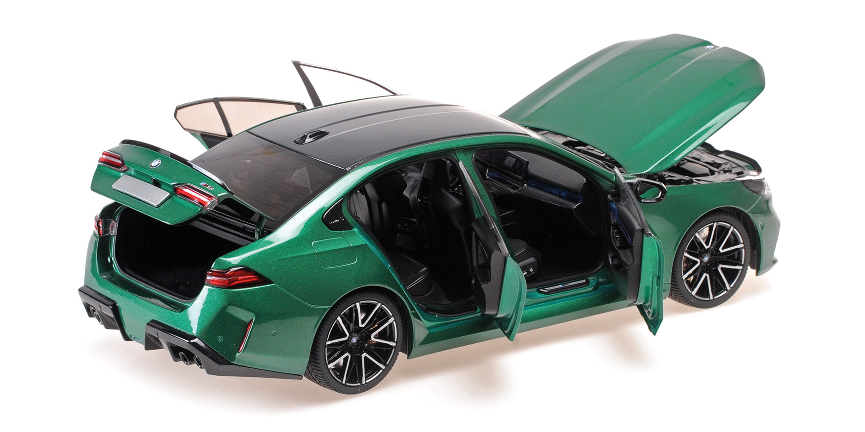 BMW M5 - 2024 - GREEN METALLIC