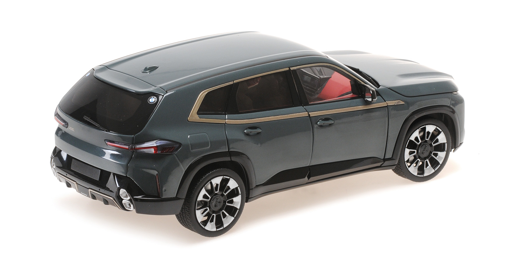 BMW XM - 2023 - GREEN METALLIC