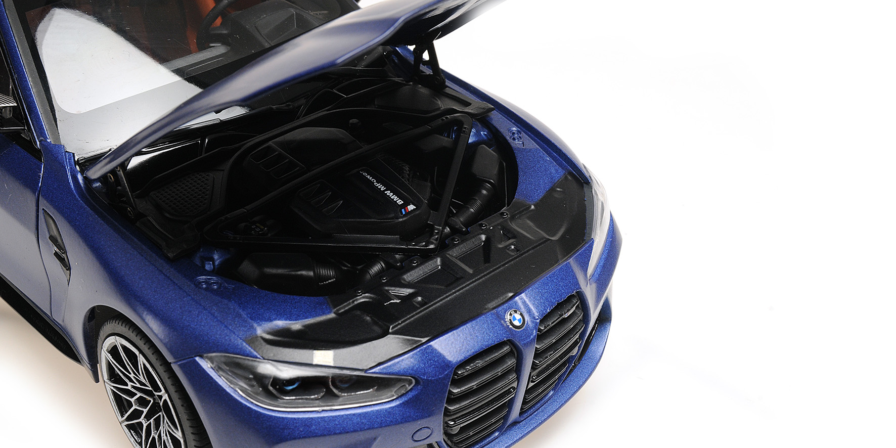 BMW M4 - 2020 - BLUE METALLIC