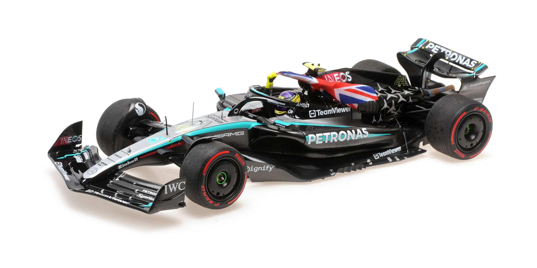 MERCEDES-AMG PETRONAS F1 TEAM F1 W15 E PERFORMANCE - L. HAMILTON - WINNER BRITISH GP 2024 W/ FLAG