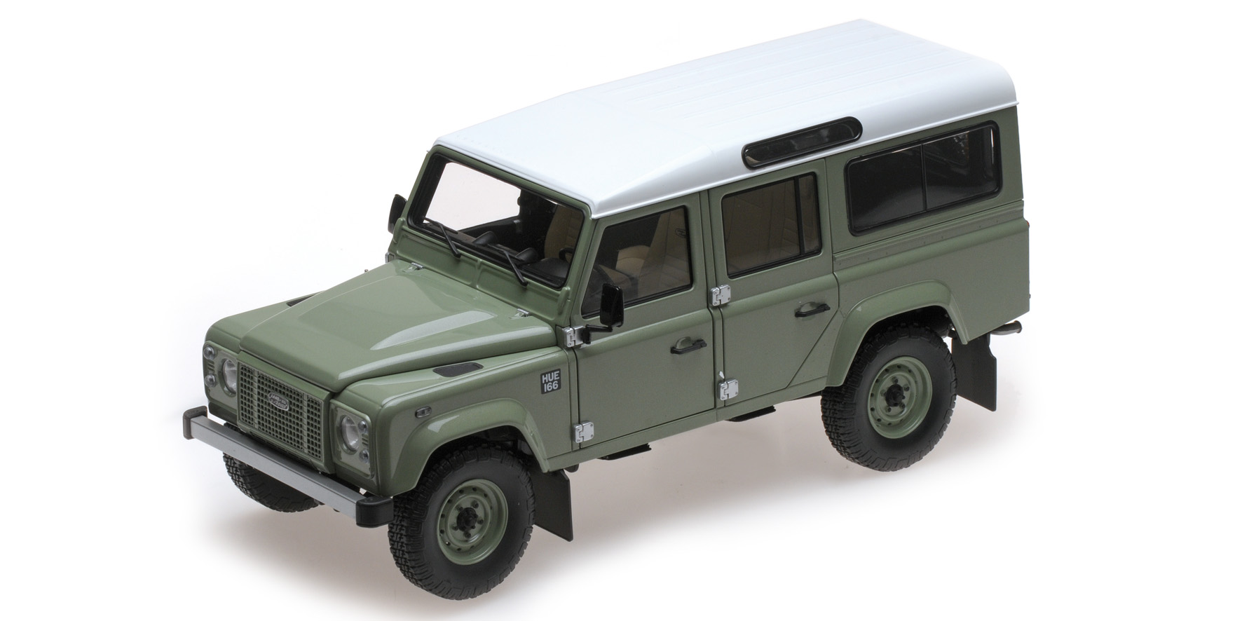 LAND ROVER DEFENDER 110 HERITAGE EDITION - 2015 - GREEN