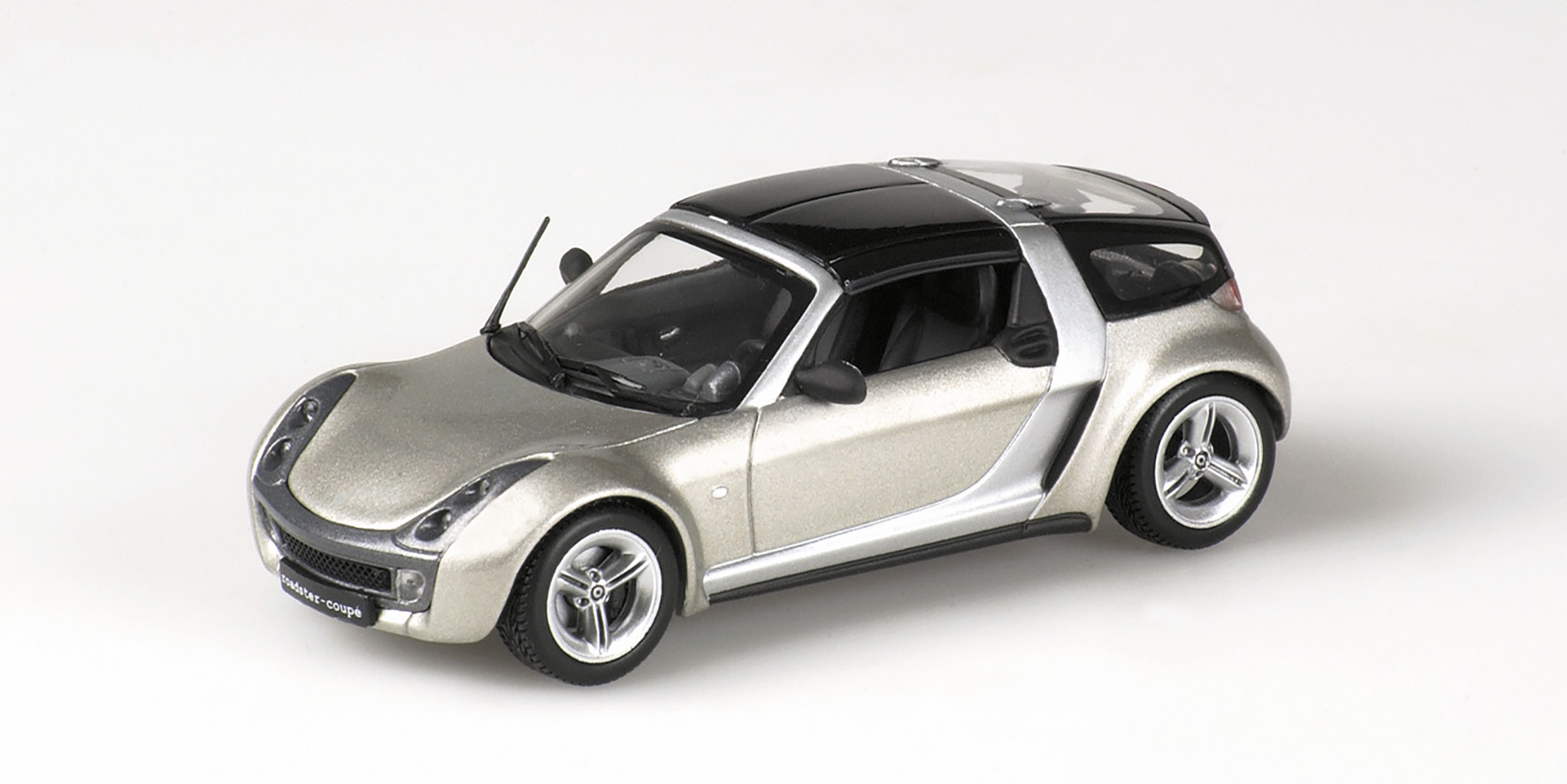 SMART ROADSTER COUPE - 2003 - GREY METALLIC