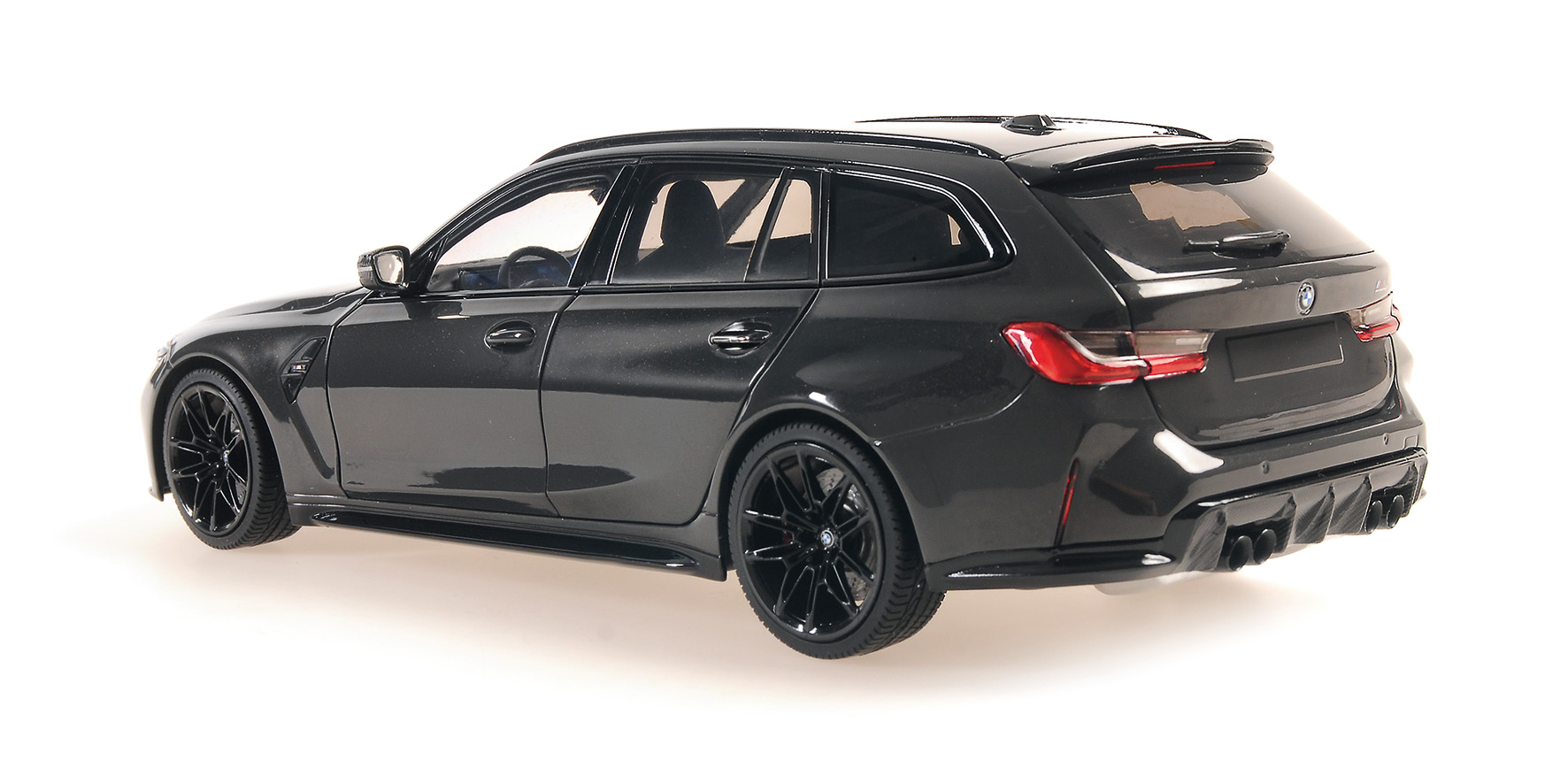 BMW M3 TOURING - 2024 - DRAVITGREY METALLIC W BLACK WHEELS AND BLACK INTERIOR
