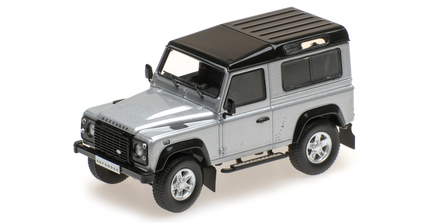 LAND ROVER DEFENDER 90 - 2014 - SILVER