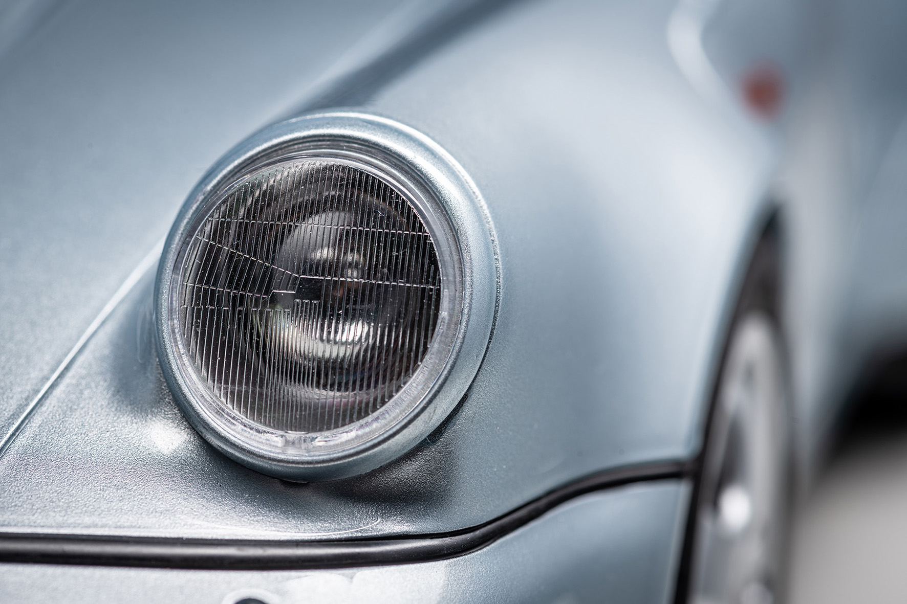 PORSCHE 911 (964) 30 JAHRE 911 - 1993 - POLAR-SILBER-METALLIC (99)