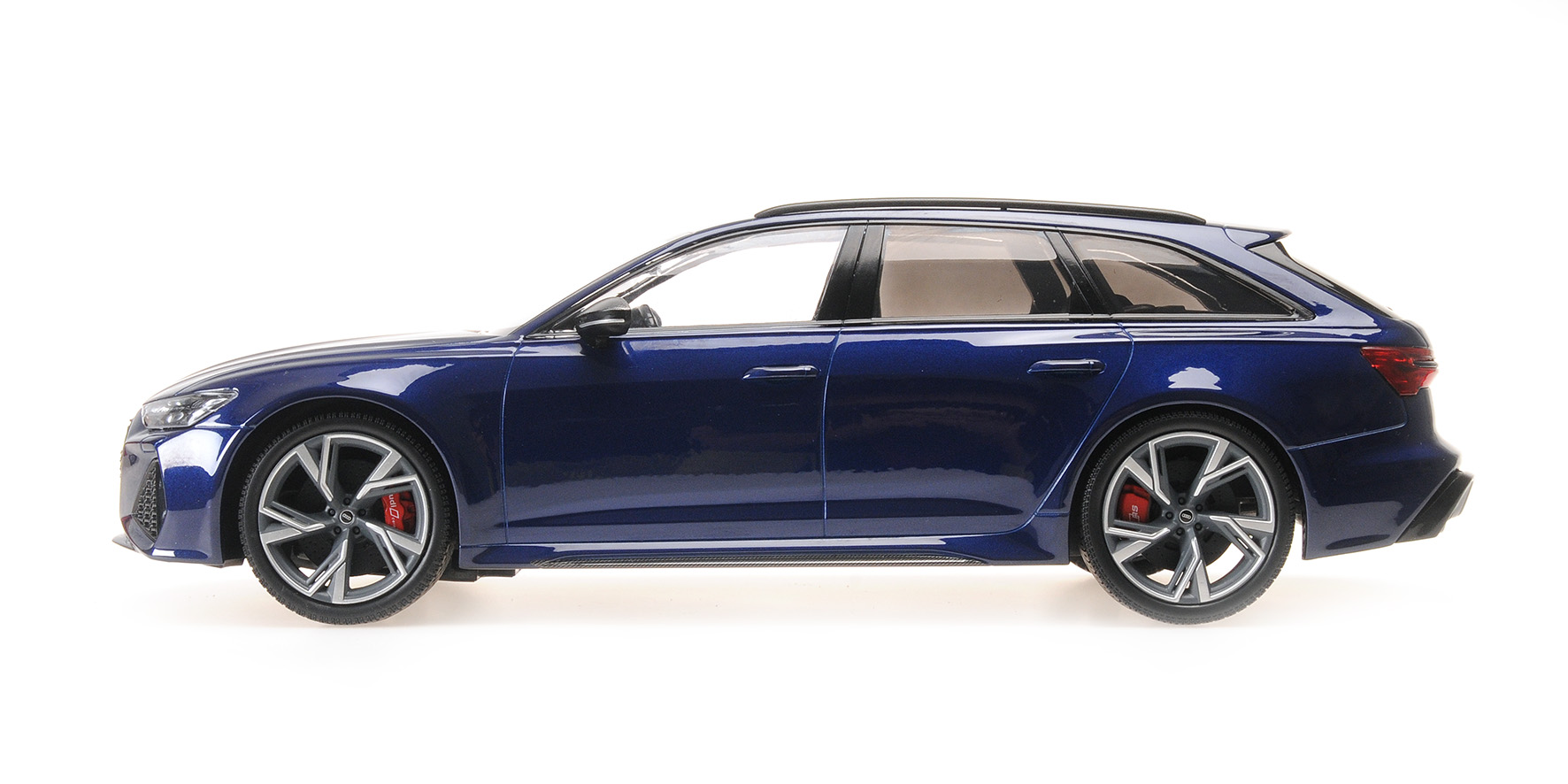 AUDI RS 6 AVANT - 2019 - BLUE METALLIC