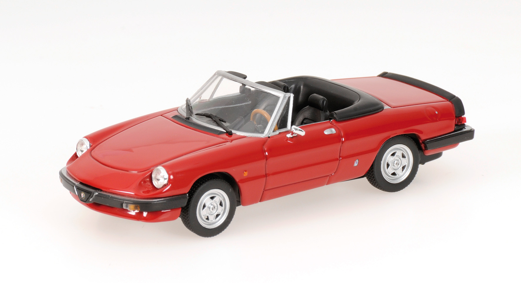 ALFA ROMEO SPIDER 2.0 - 1983 - RED