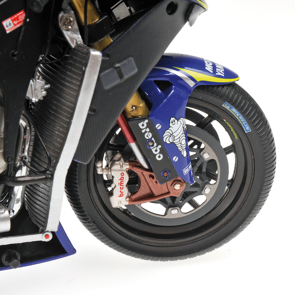SET BIKE + FIGURINE YAMAHA YZR-M1 - VALENTINO ROSSI - MOTOGP DONINGTON 2005