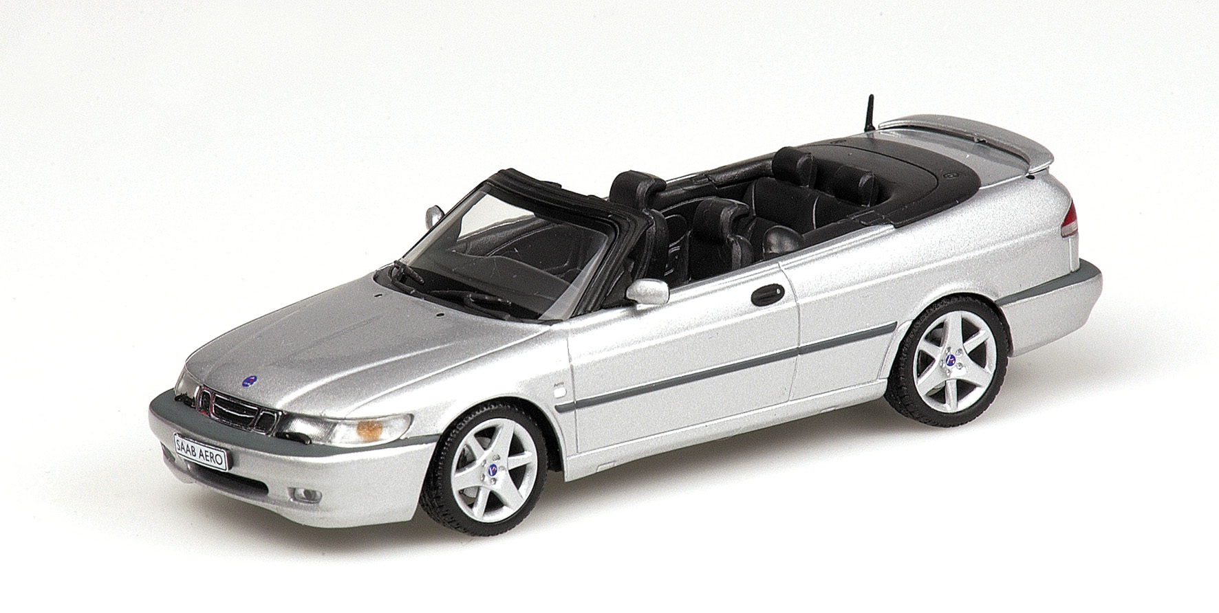 SAAB 9-3 AERO CABRIOLET - 2001 - SILVER