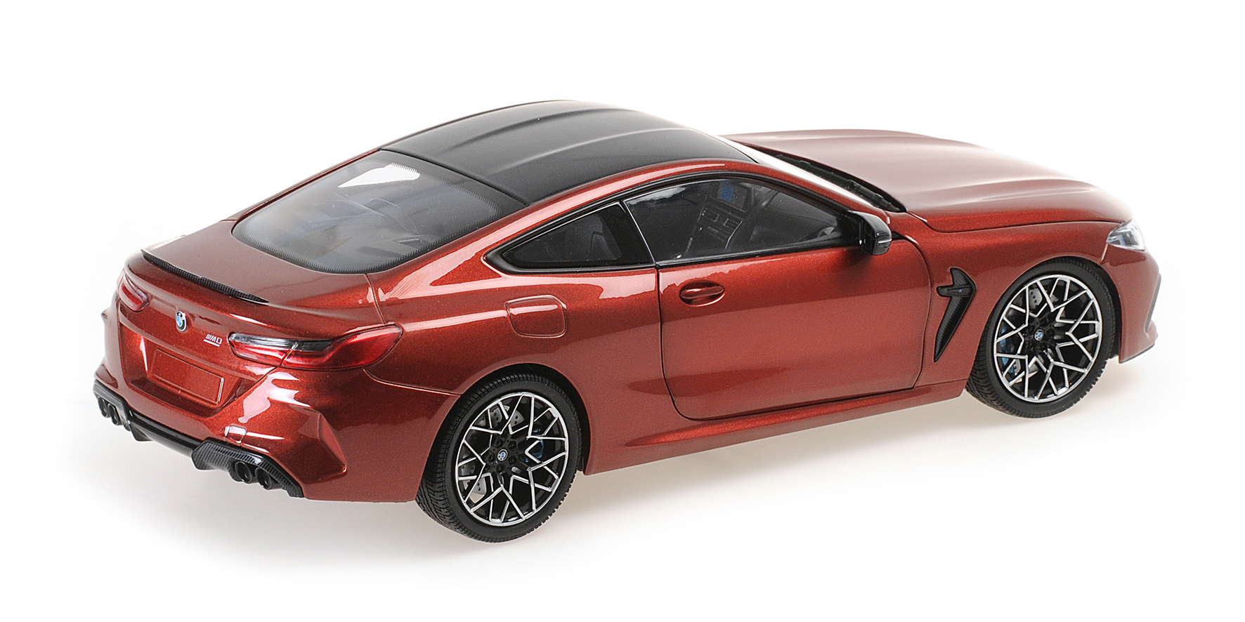 BMW M8 COUPE - RED METALLIC - 2020