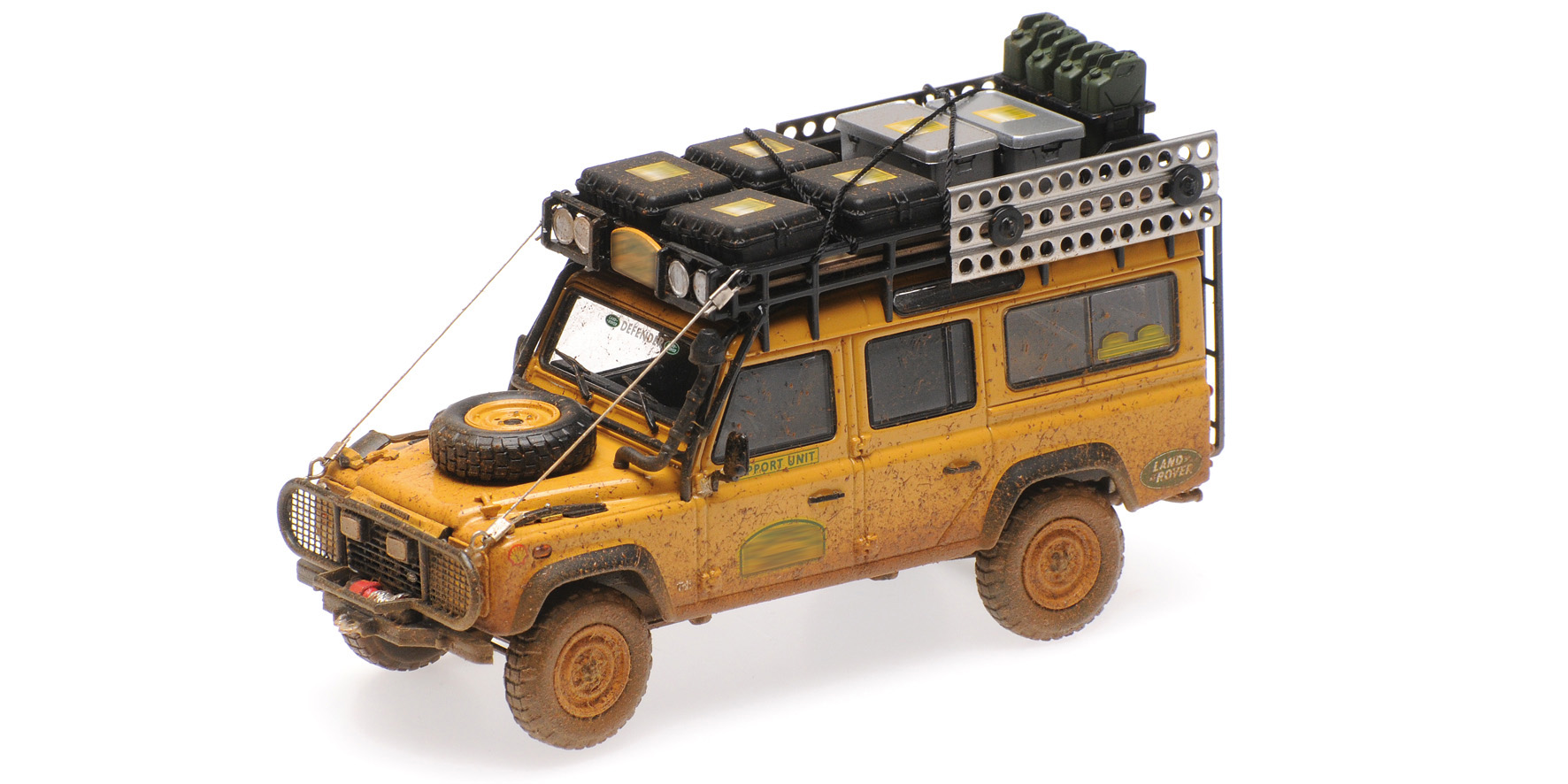 LAND ROVER DEFENDER 110 "CAMEL TROPHY' DIRTY VERSION