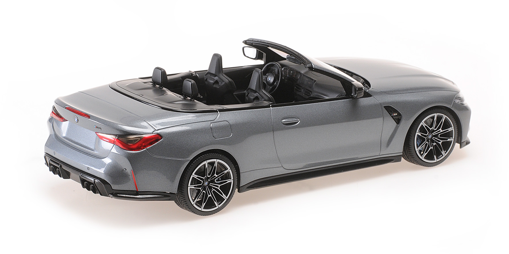 BMW M4 CABRIOLET - 2021 - GREY METALLIC