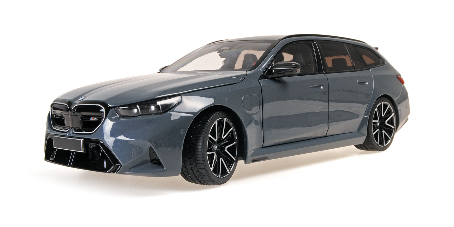 BMW M5 TOURING - 2024 - GREY METALLIC