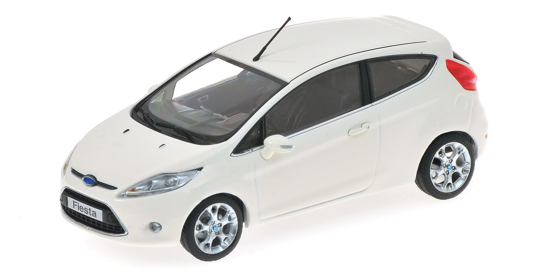 FORD FIESTA - 2008 - WHITE