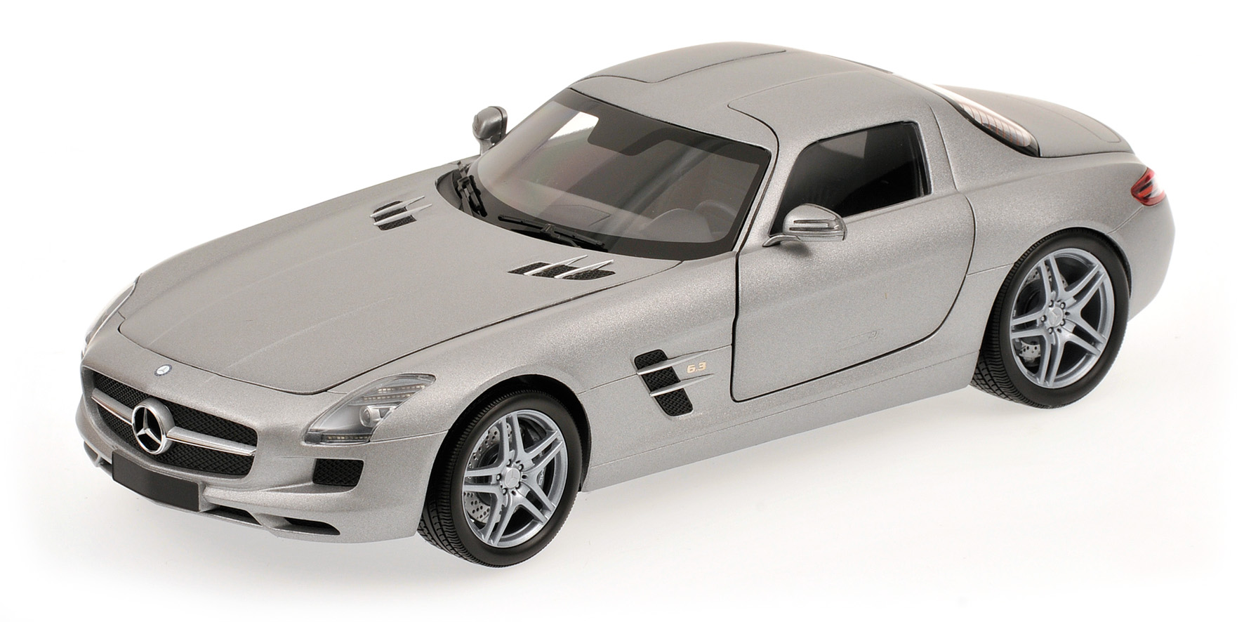 MERCEDES-BENZ SLS AMG - 2010 - GREY