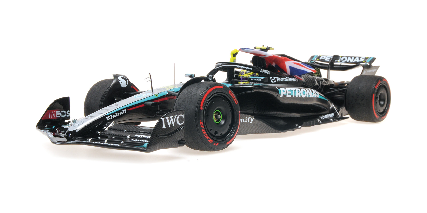 MERCEDES-AMG PETRONAS F1 TEAM F1 W15 E PERFORMANCE - L. HAMILTON - WINNER BRITISH GP 2024 W/ FLAG