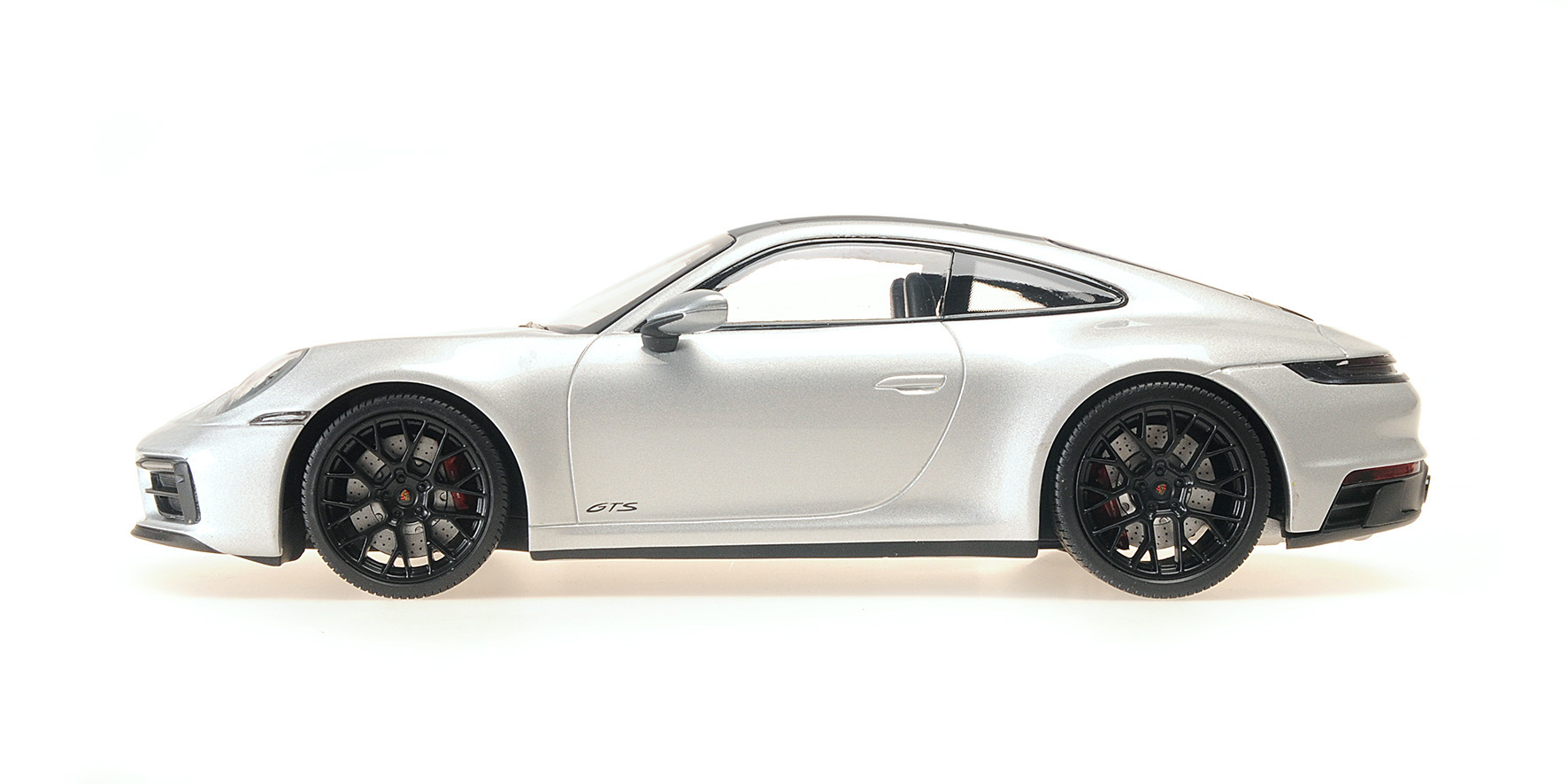 PORSCHE 911 CARRERA 4 GTS - 2020 - SILVER