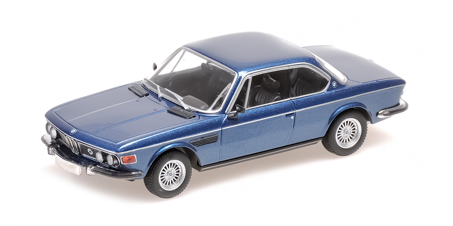 BMW 3.0 CS - 1968 - BLUE METALLIC