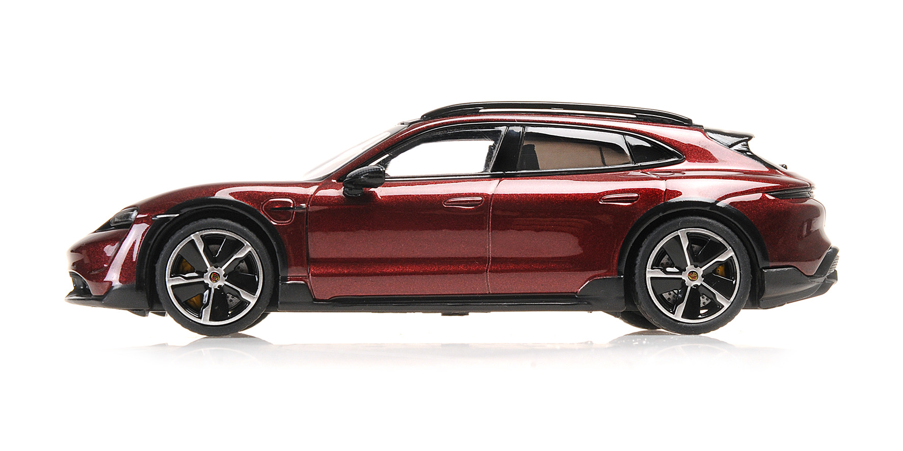 PORSCHE TAYCAN CROSS TURISMO TURBO S - 2021 - RED METALLIC