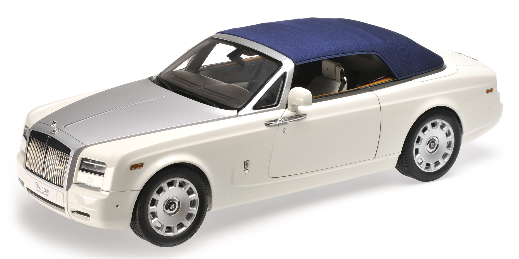 ROLLS ROYCE PHANTOM DROPHEAD COUPE SERIES II - ENGLISH WHITE (08641EW)