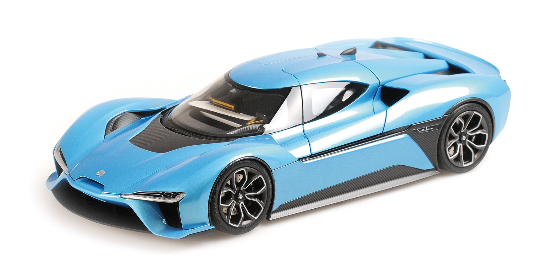 NIO EP9 - 2017 - LIGHT BLUE