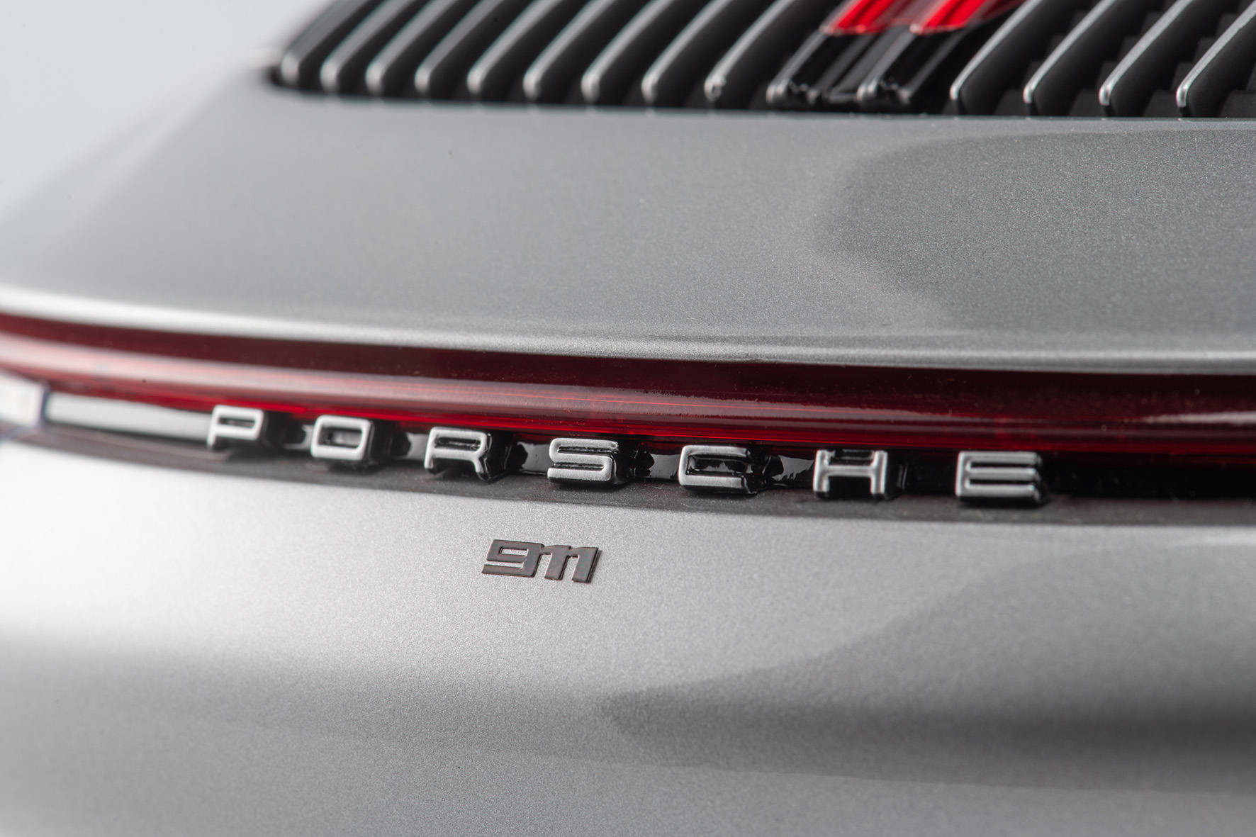 PORSCHE 911 (992) CARRERA 4S - 2020 - GT SILBERMETALLIC
