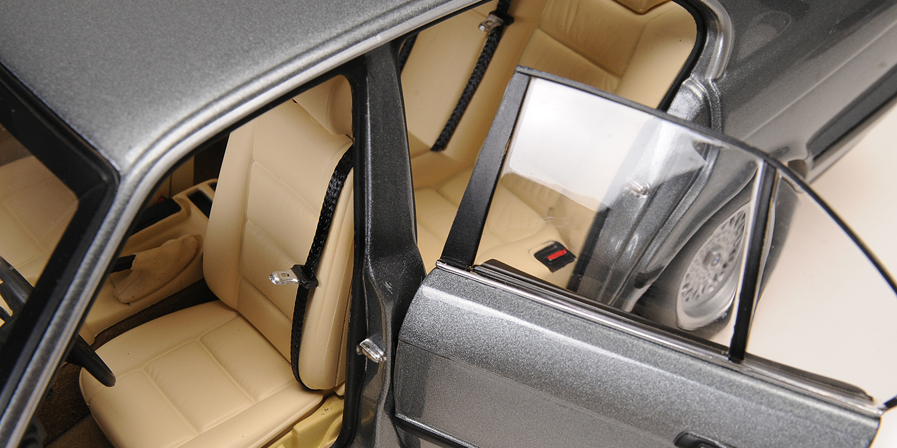BMW 535i (E34) - 1988 - GREY METALLIC