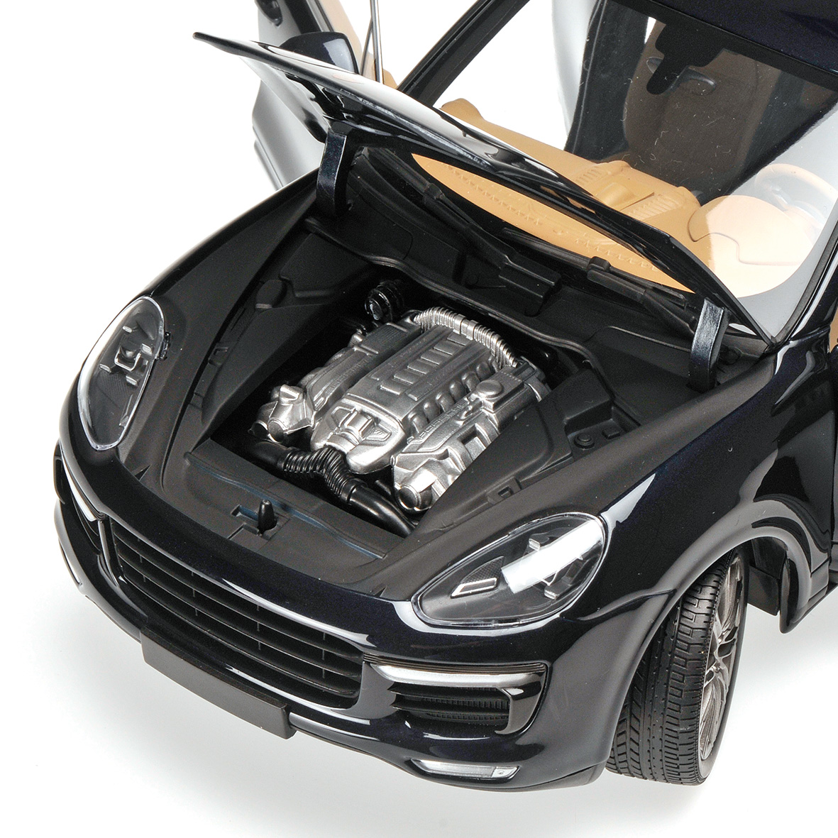 PORSCHE CAYENNE TURBO S - 2014 - BLUE METALLIC