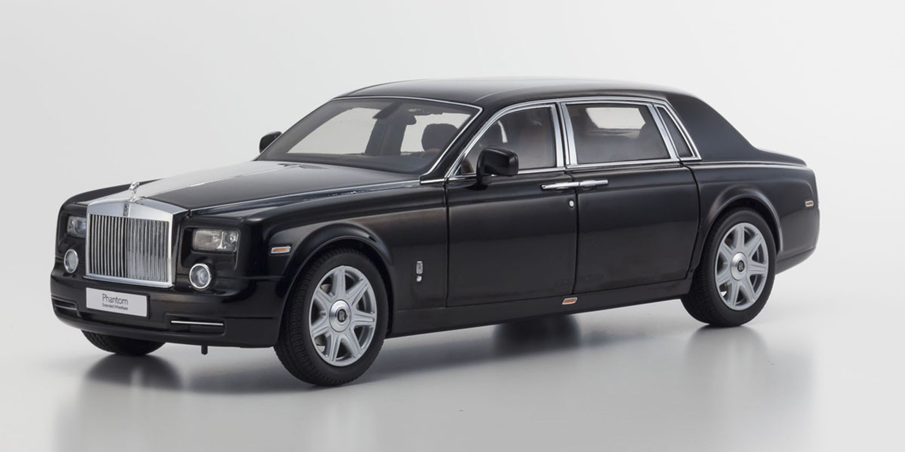 ROLLS ROYCE PHANTOM EXTENDED WHEELBASE SERIES I - DIAMOND BLACK (08841DBK)