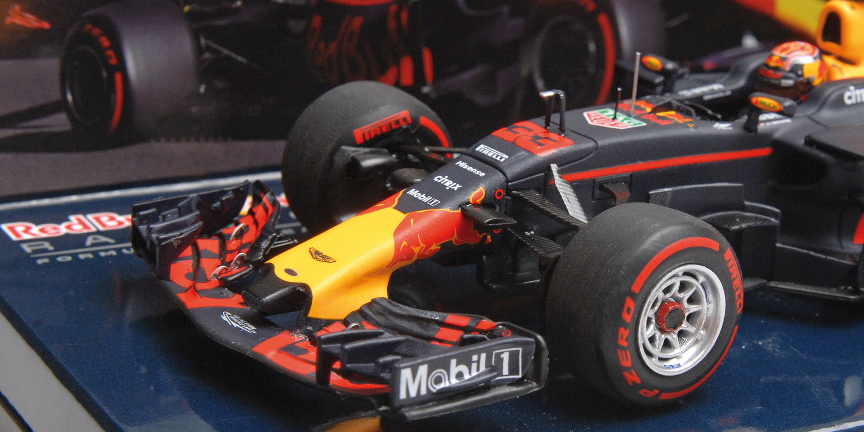 RED BULL RACING TAG-HEUER RB13 - MAX VERSTAPPEN - AZERBAIJAN GP 2017 - EXCLUSIVE FOR MINICHAMPS.DE
