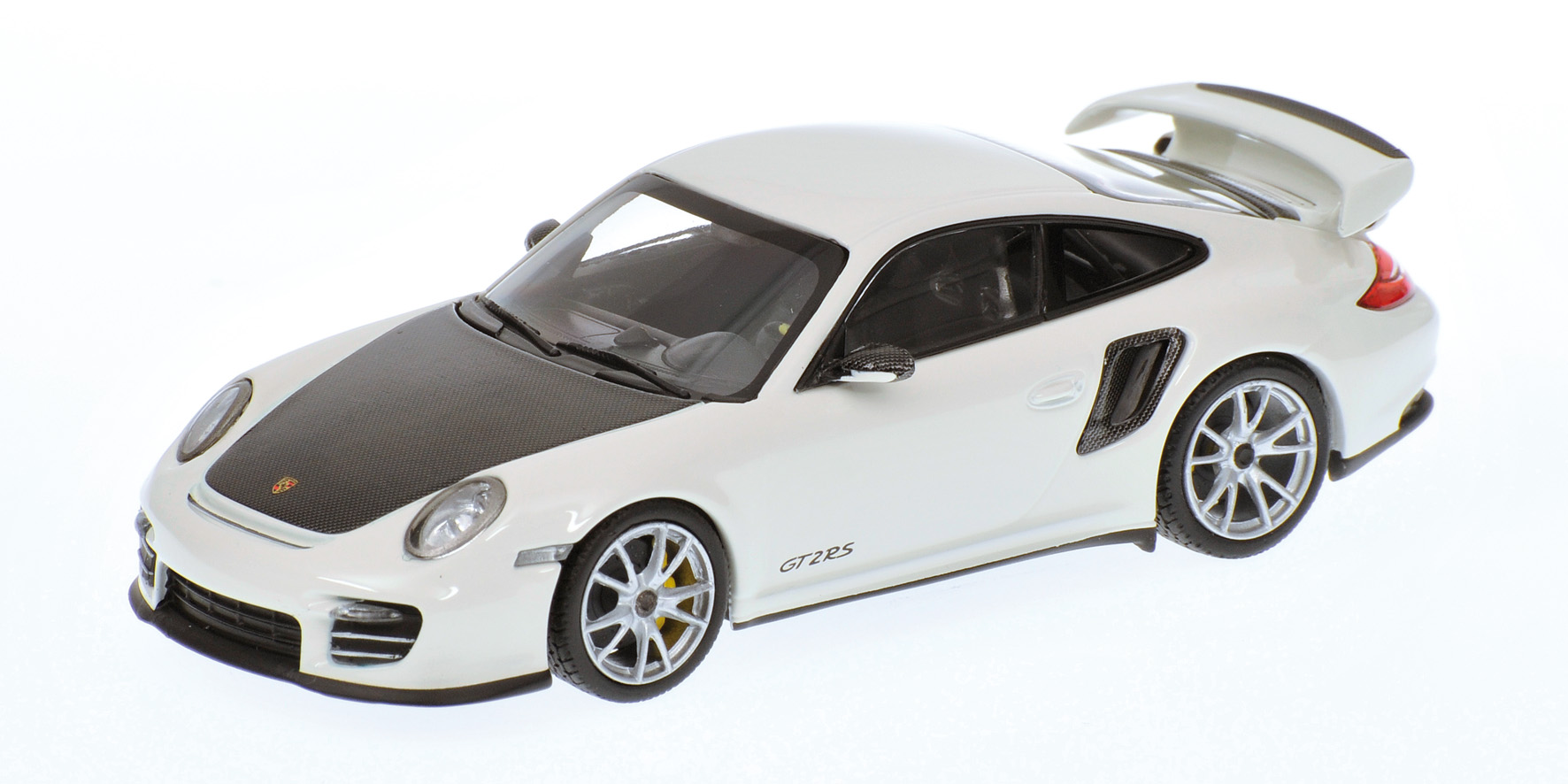 PORSCHE 911 (997 II) GT2 RS - 2010 - WHITE W/ SILVER WHEELS
