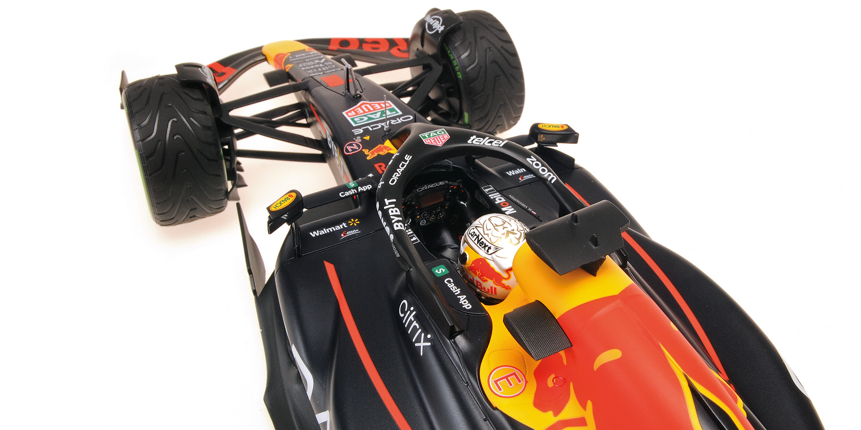 RED BULL RACING HONDA  RB18 - MAX VERSTAPPEN - WINNER JAPAN WC 2022