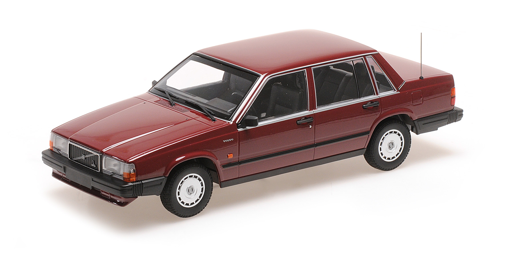 VOLVO 740 GL - 1986 - RED