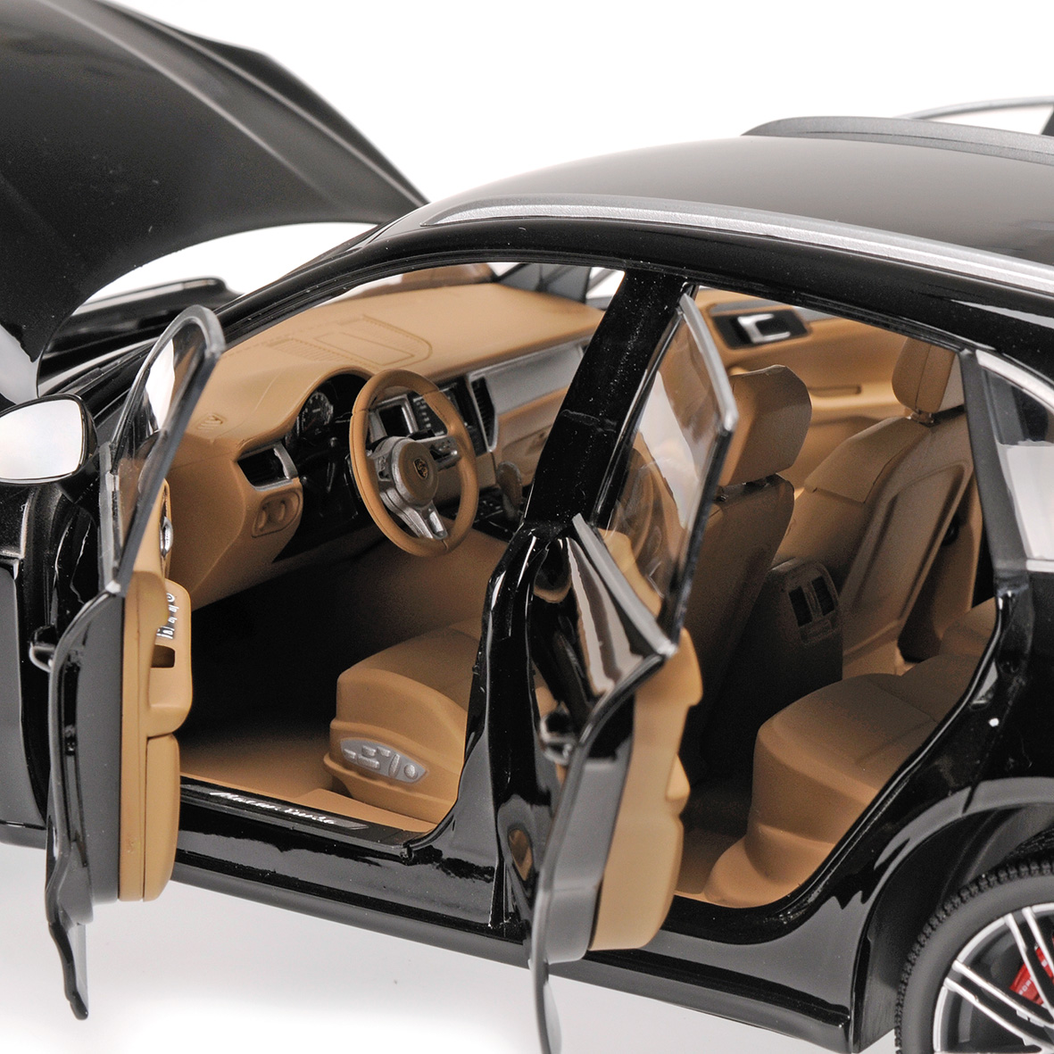 PORSCHE MACAN TURBO - 2013 - BLACK METALLIC