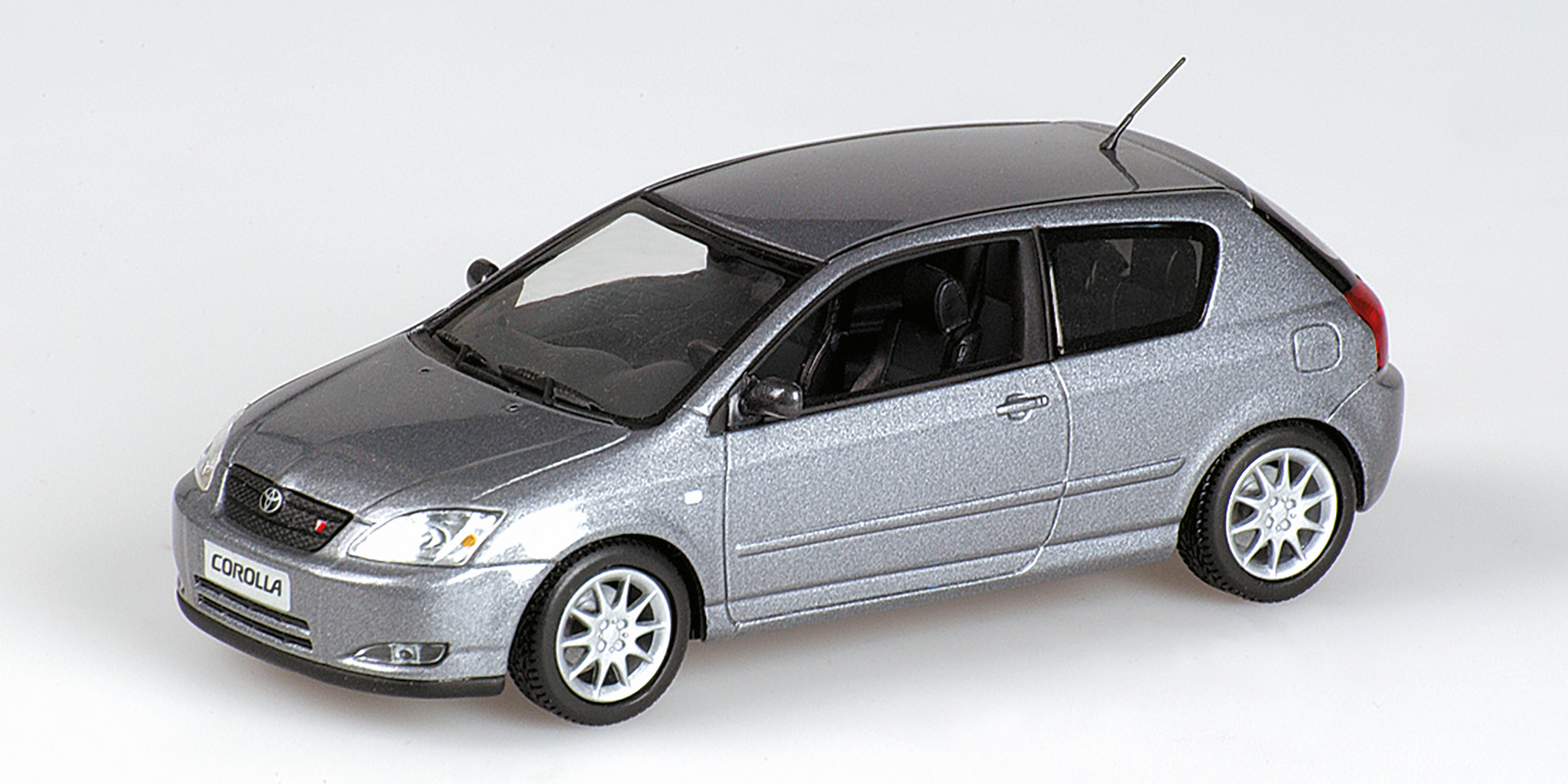 TOYOTA COROLLA TS - 2001 - GREY METALLIC