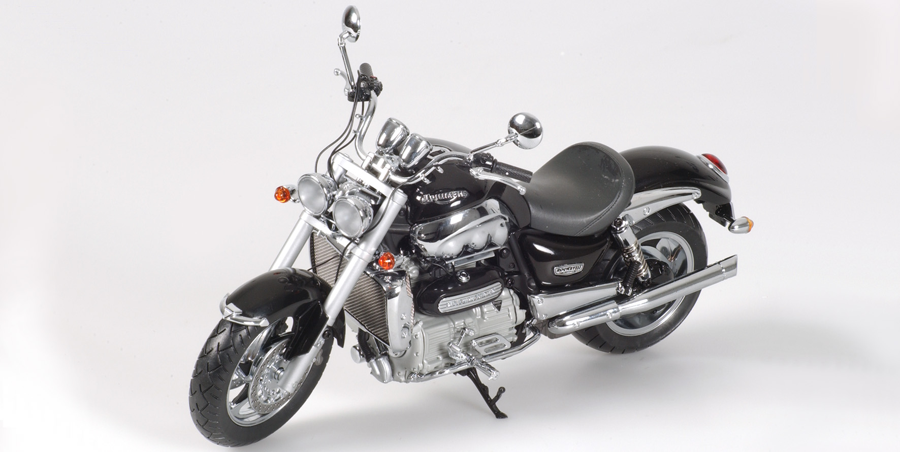 TRIUMPH ROCKET III - 2004 - BLACK