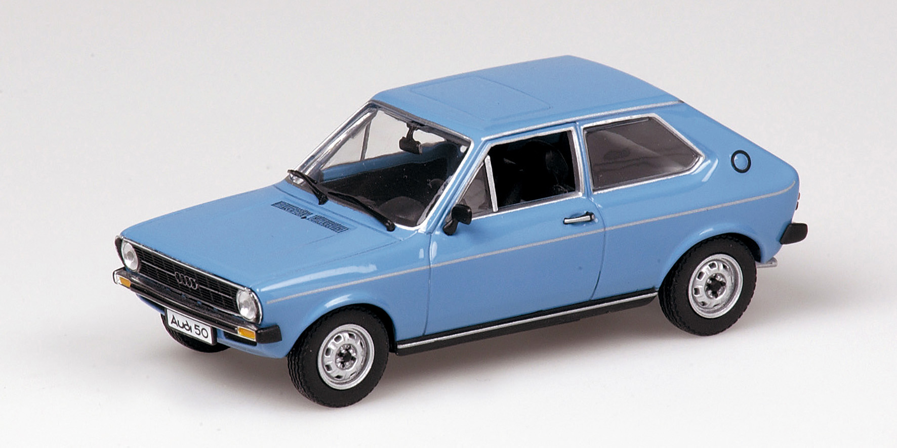 AUDI 50 - 1975 - BLUE