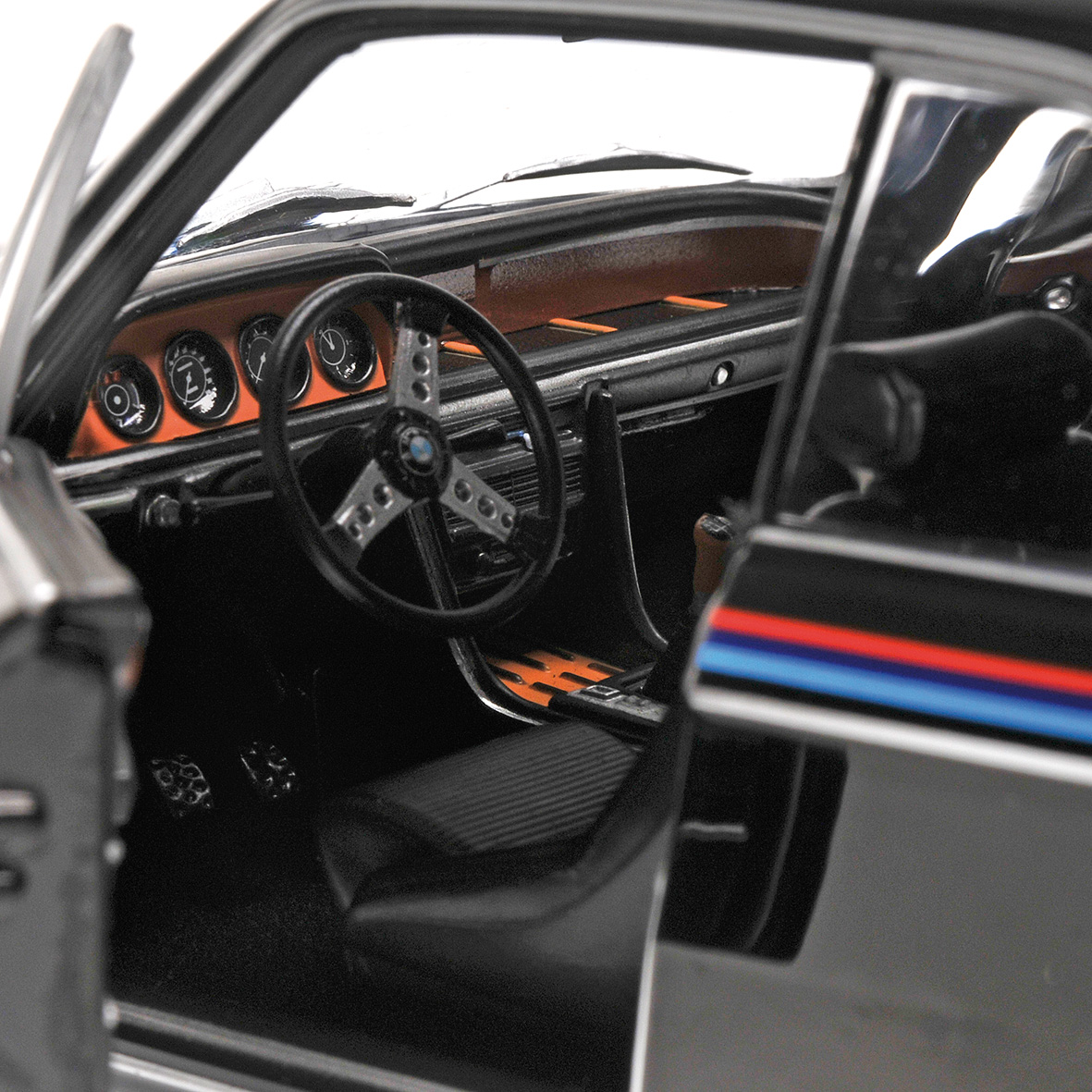 BMW 3.0 CSL (E9) COUPE - 1973 - BLACK W/ STRIPES