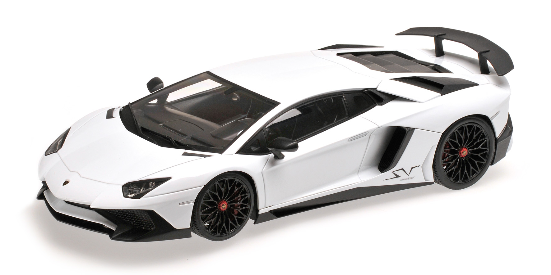 LAMBORGHINI AVENTADOR SV - WHITE (C09521W)