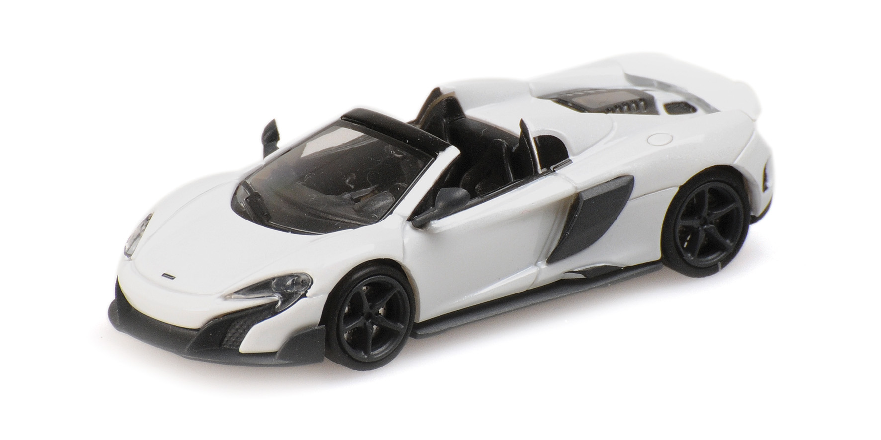 MCLAREN 675LT SPIDER - WHITE