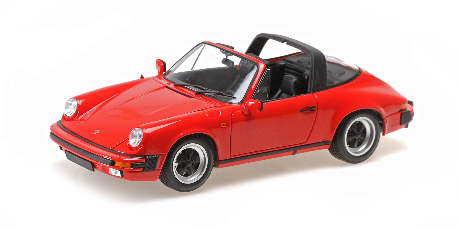 PORSCHE 911 CARRERA 3.2 TARGA - 1983 - RED