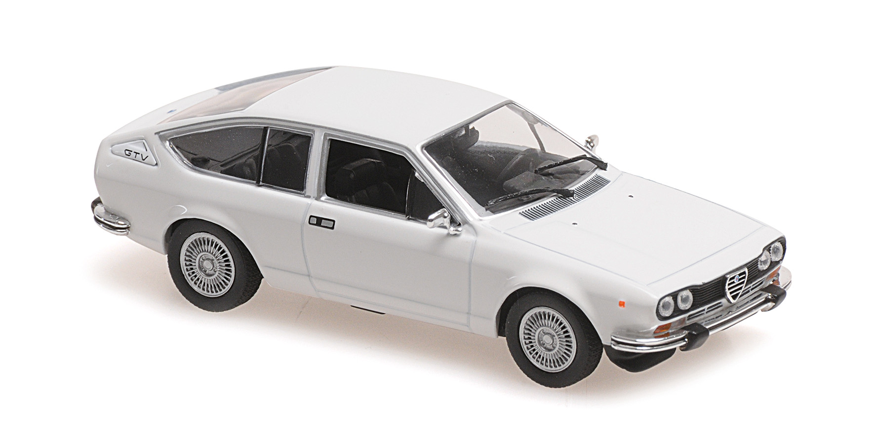 ALFA ROMEO ALFETTA GTV - 1976 - WHITE