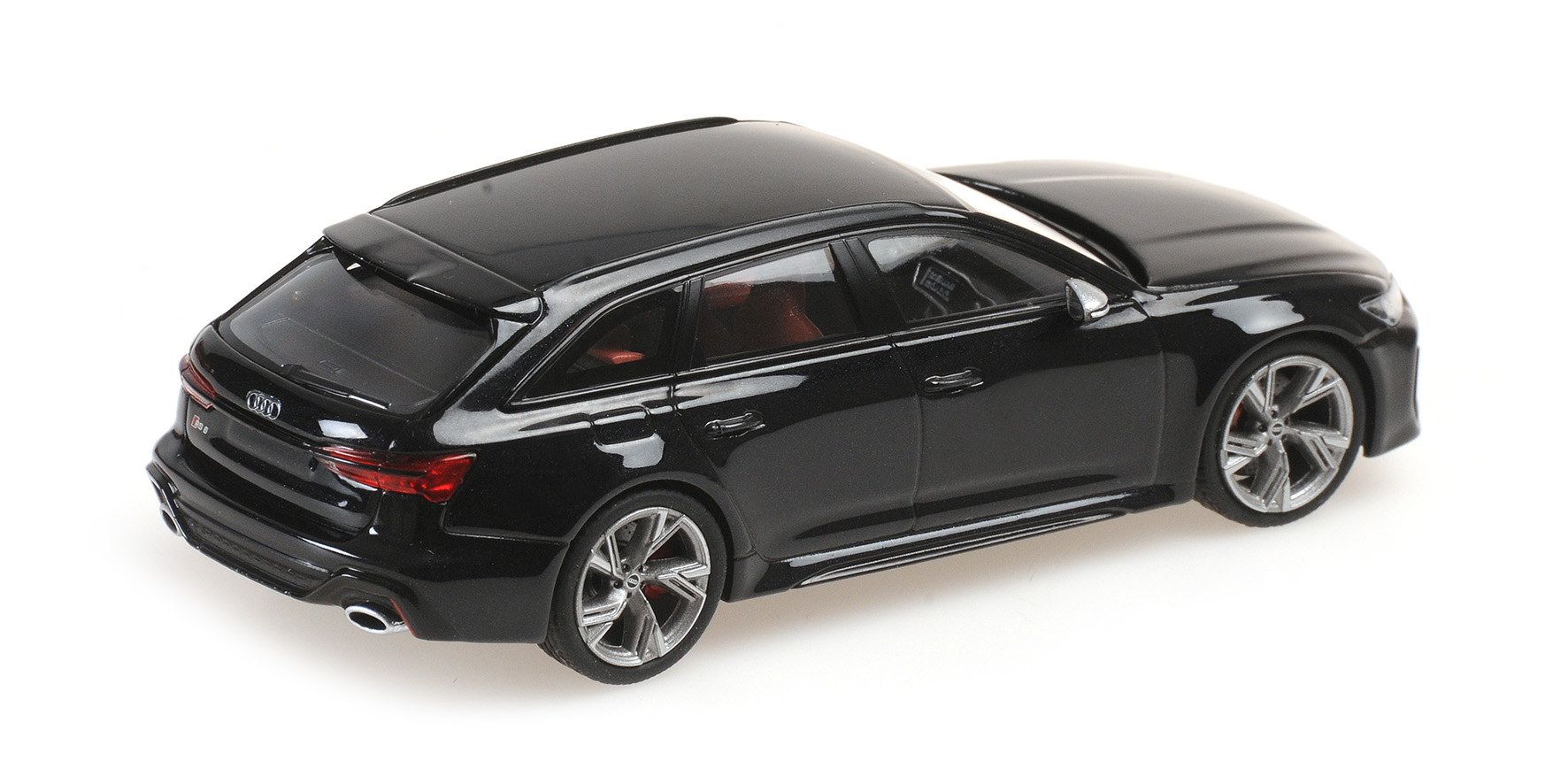 AUDI RS 6 AVANT - 2019 - BLACK METALLIC