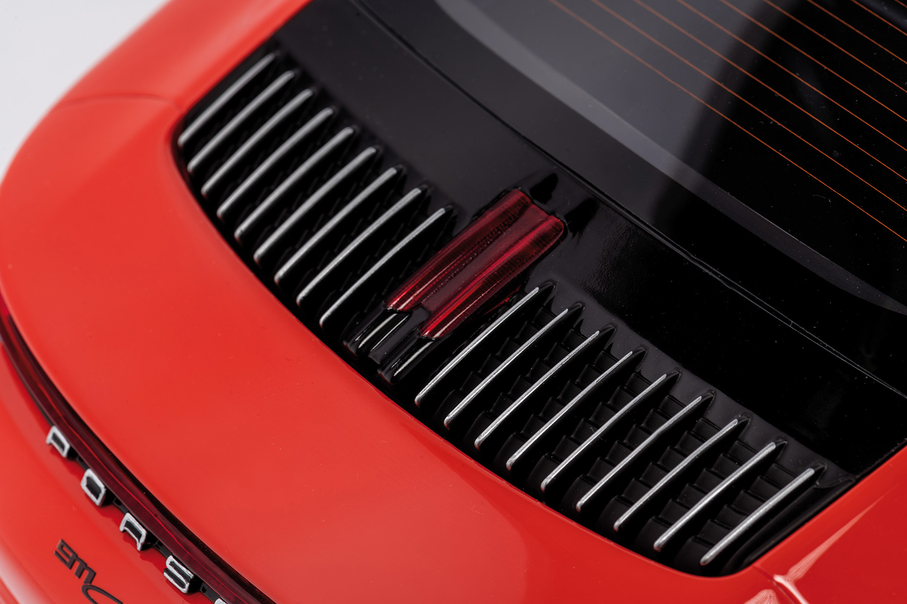 PORSCHE 911 (992) CARRERA 4S - 2020 - LAVAORANGE