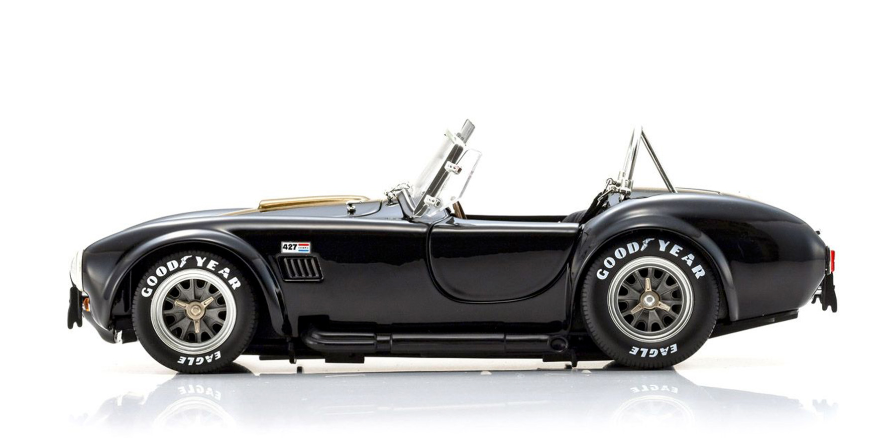 SHELBY COBRA 427 S/C - BLACK W/GOLD STRIPE (08048BKG)