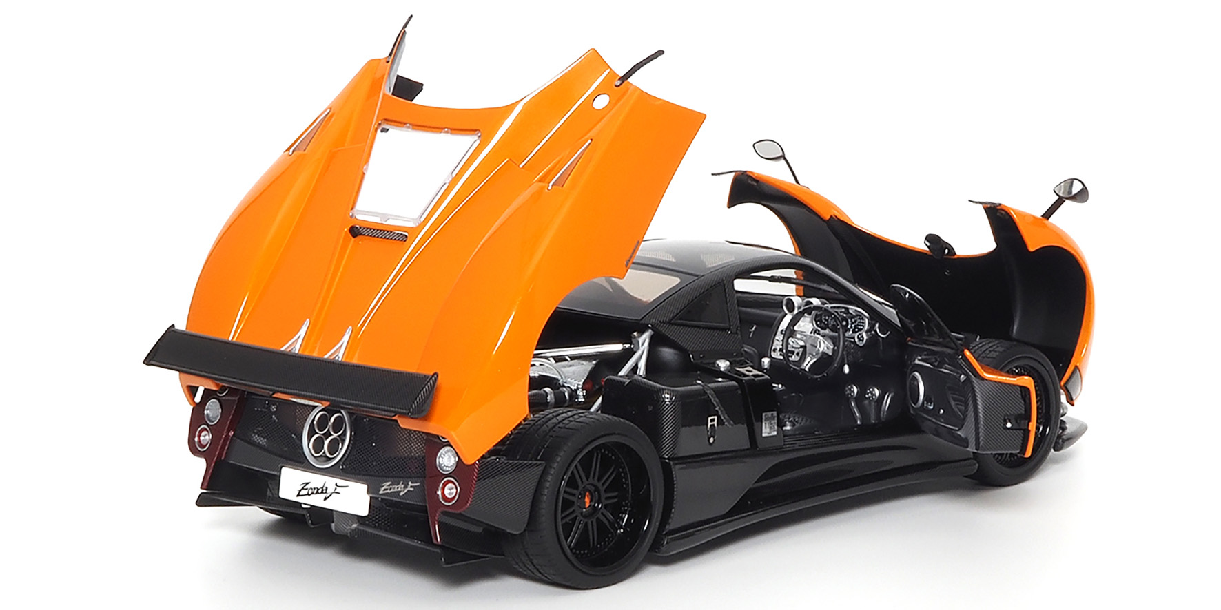 PAGANI ZONDA F - 2005 - ARANCIO ST. TROPEZ - (850409001)