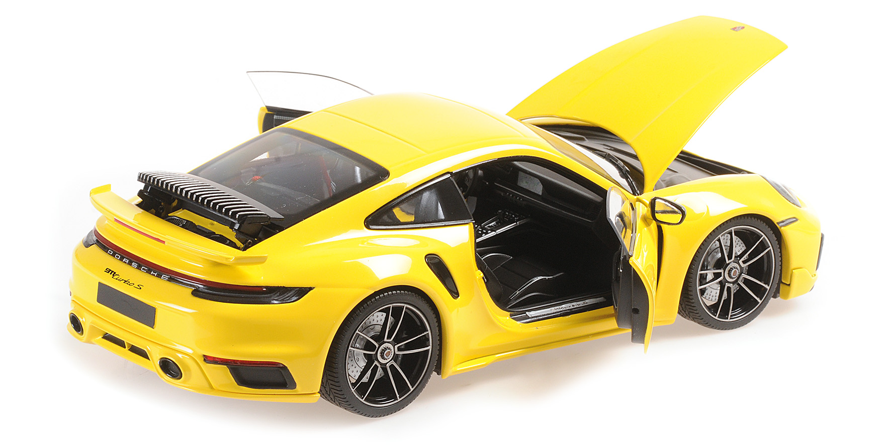 PORSCHE 911 (992) TURBO S COUPE SPORT DESIGN - 2021 - YELLOW