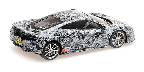 MCLAREN 675LT COUPÉ - 2015 - CAMOUFLAGED -EXCLUSIVE MINICHAMPS.DE
