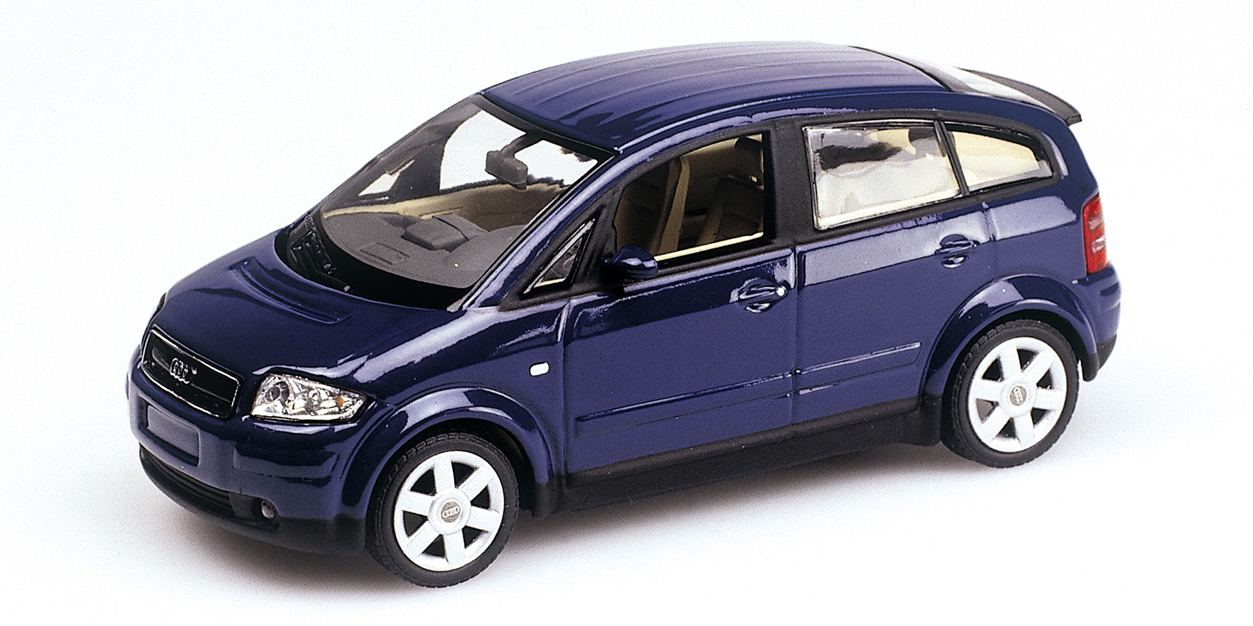 AUDI A2 - 2000 - DARK BLUE